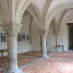 Abbaye Gilbert Nocleg ze śniadaniem
