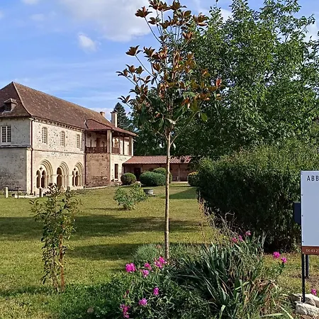 Abbaye Gilbert Nocleg ze śniadaniem