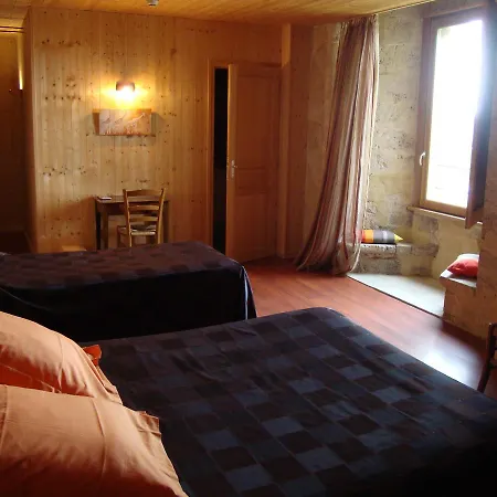 Abbaye Gilbert Oda ve Kahvaltı 3*